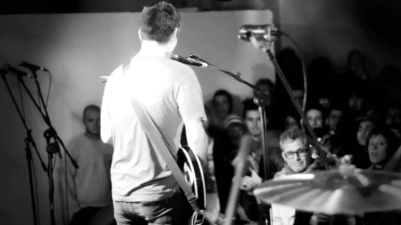 Assista a BSBE | Bud Spencer Blues Explosion :: Rottami :: no YouTube Assista a BSBE | Bud Spencer Blues Explosion :: Rottami :: no YouTube