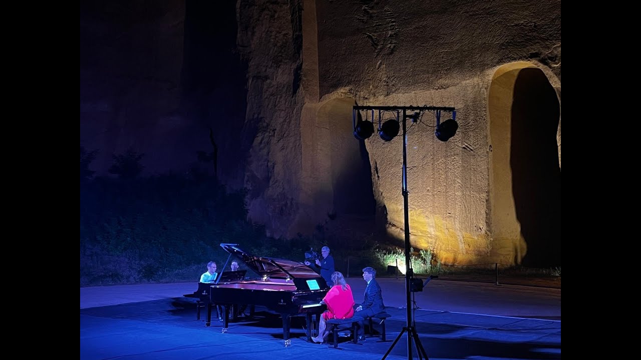 Astor Piazzolla : Soledad (version à 2 pianos) (Thierry Goldwaser et Deirbhile Brennan, pianos)