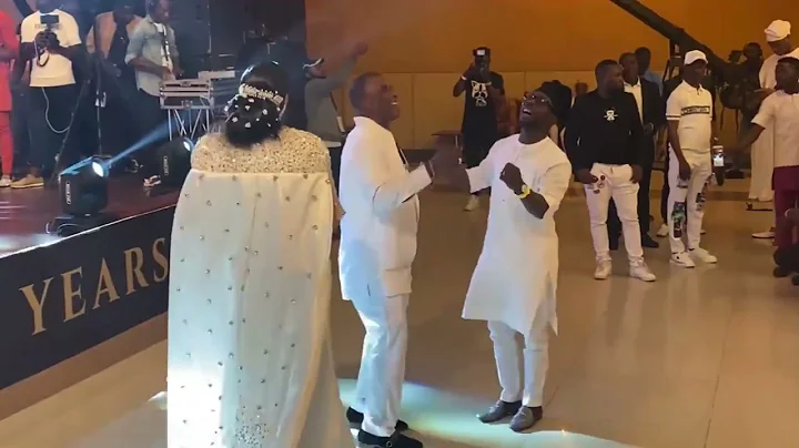 K1 DE ULTIMATE LOVE UP WITH HIS ELEGANT WIFE, EMMANUELLA AT ‘K1 50 YEARS ON STAGE’