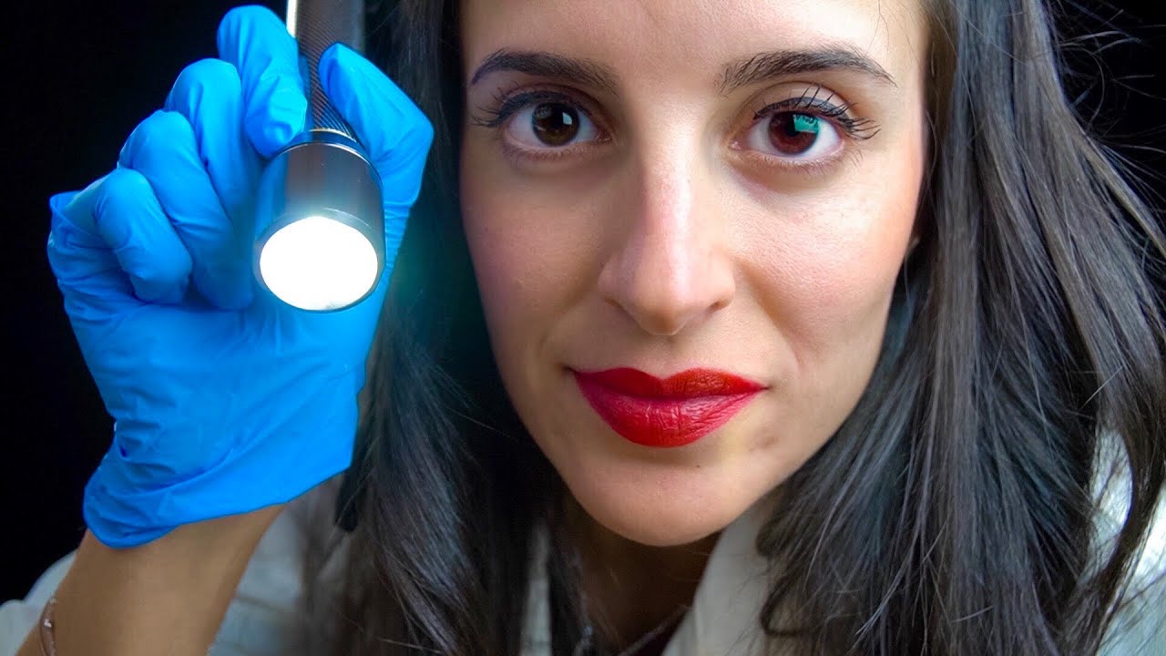 ASMR ROLEPLAY MEDICO | Esame nervi cranici - Segui la luce, Whispering, PERSONAL ATTENTION 👩🏻‍⚕️