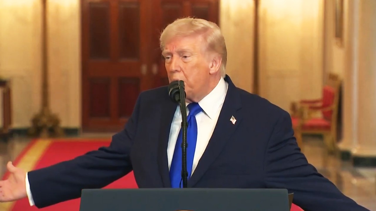 Trump LOSES CONTROL of his brain on live TV