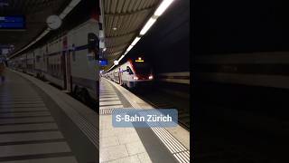 S-Bahn (RABe 511) beim Hauptbahnhof Zürich, Stadt Zürich, Schweiz 2023