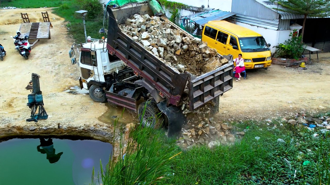 Ohh! BE WATCHFUL Start New Landfill Site Formed!Use Dozer & Dump Truck 5–Ton clear Flooded Land