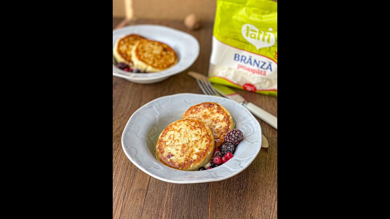 Papanasi dulci cu brânză şi smântână Latti / Branzoaice dulci / сырники творожные 