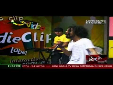 Black Finit   Love Is Spread Out Live at JogjaTV   JMN