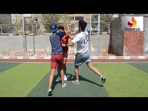 لما تلعب كوره مع صحابك فى الخماسى ضحك السنين