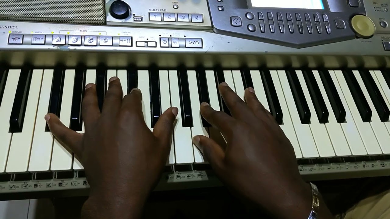 ISOMO RYA 1: MENYA NEZA PASSING CHORD IKUJYANA MURI RIMWE KURI F sharp 🎹🎹🎹/// With Pianist Moise 🎹