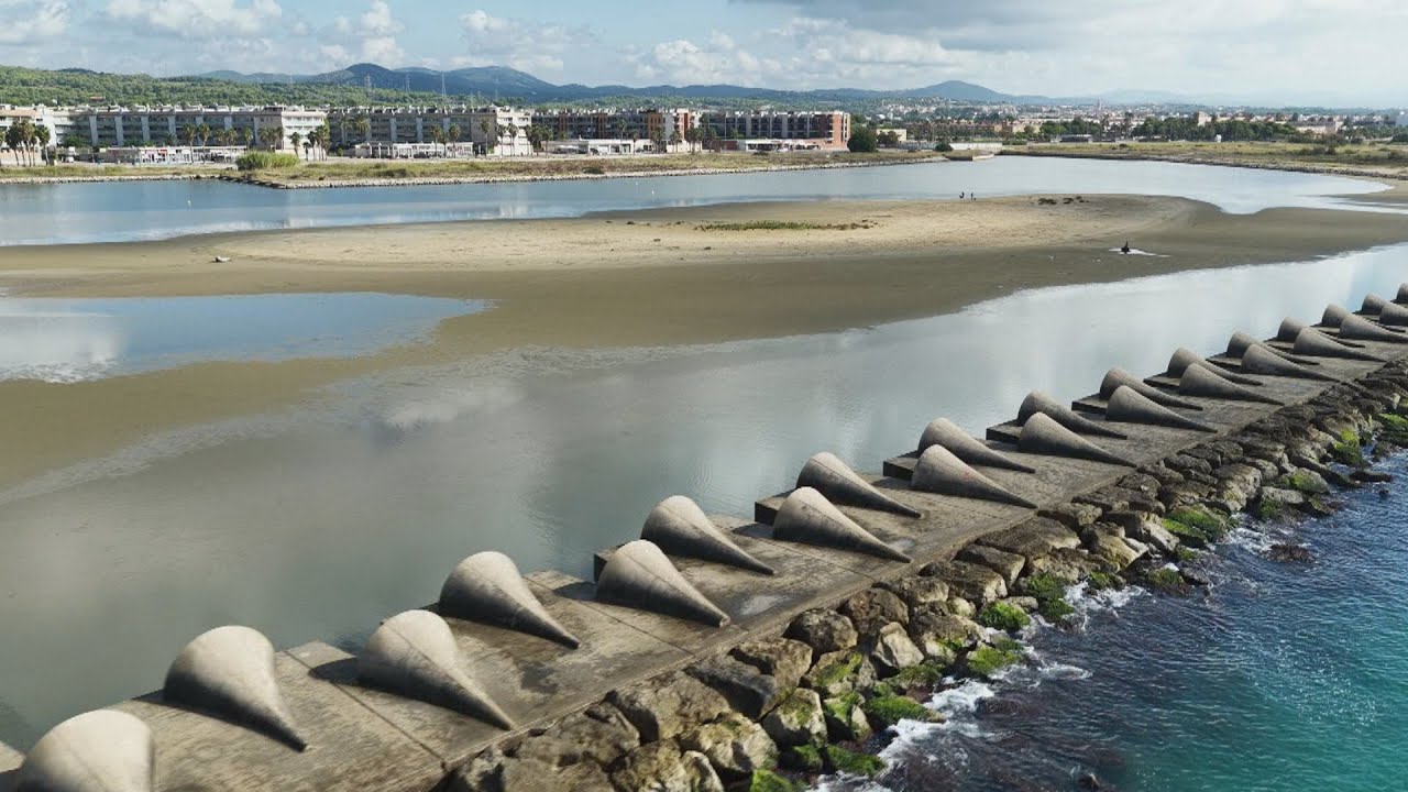 Comencen les obres per desmantellar el Port de la Tèrmica de Cubelles