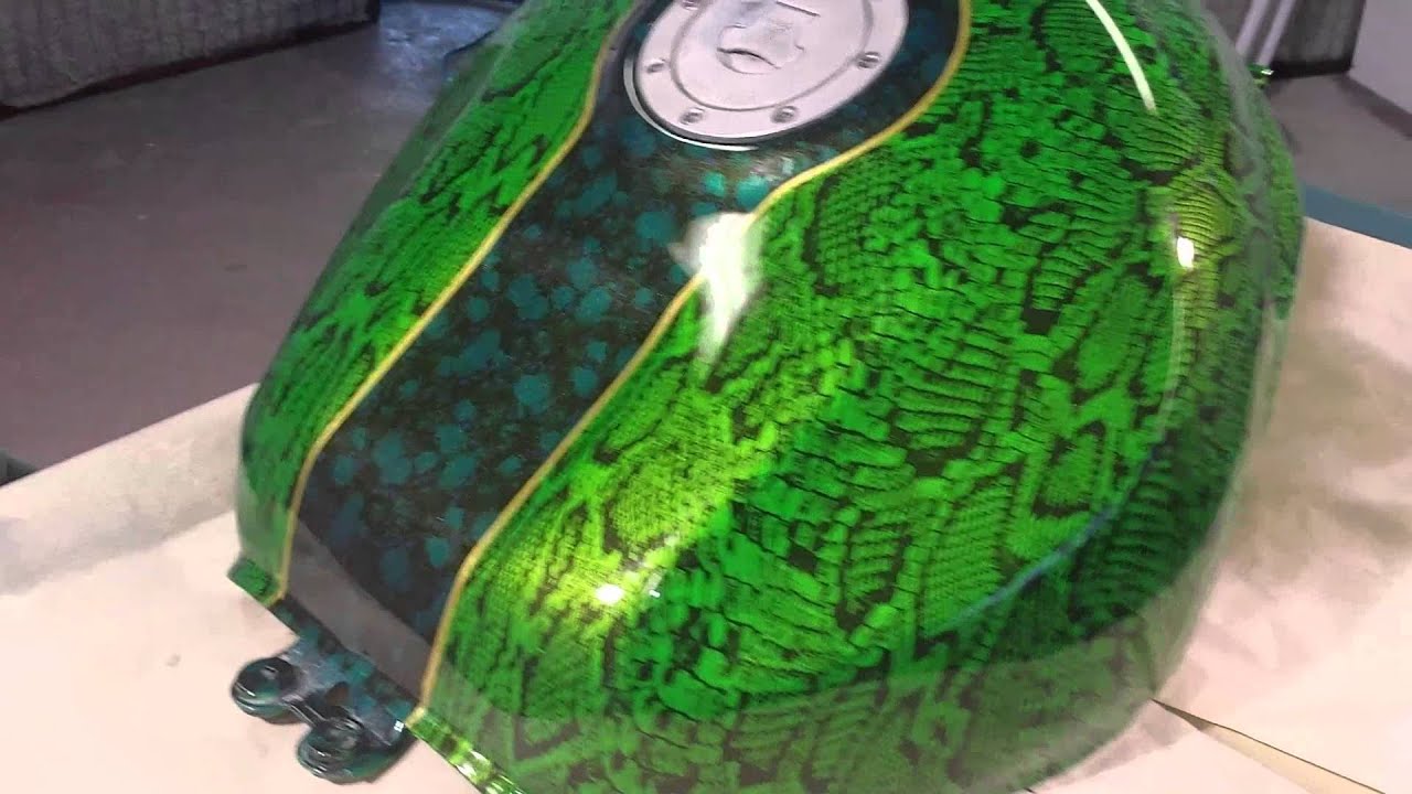 Hydrographic painted Honda Fireblade tank. - YouTube
