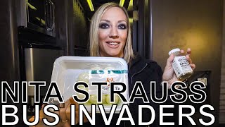 Nita Strauss - BUS INVADERS Ep. 1405