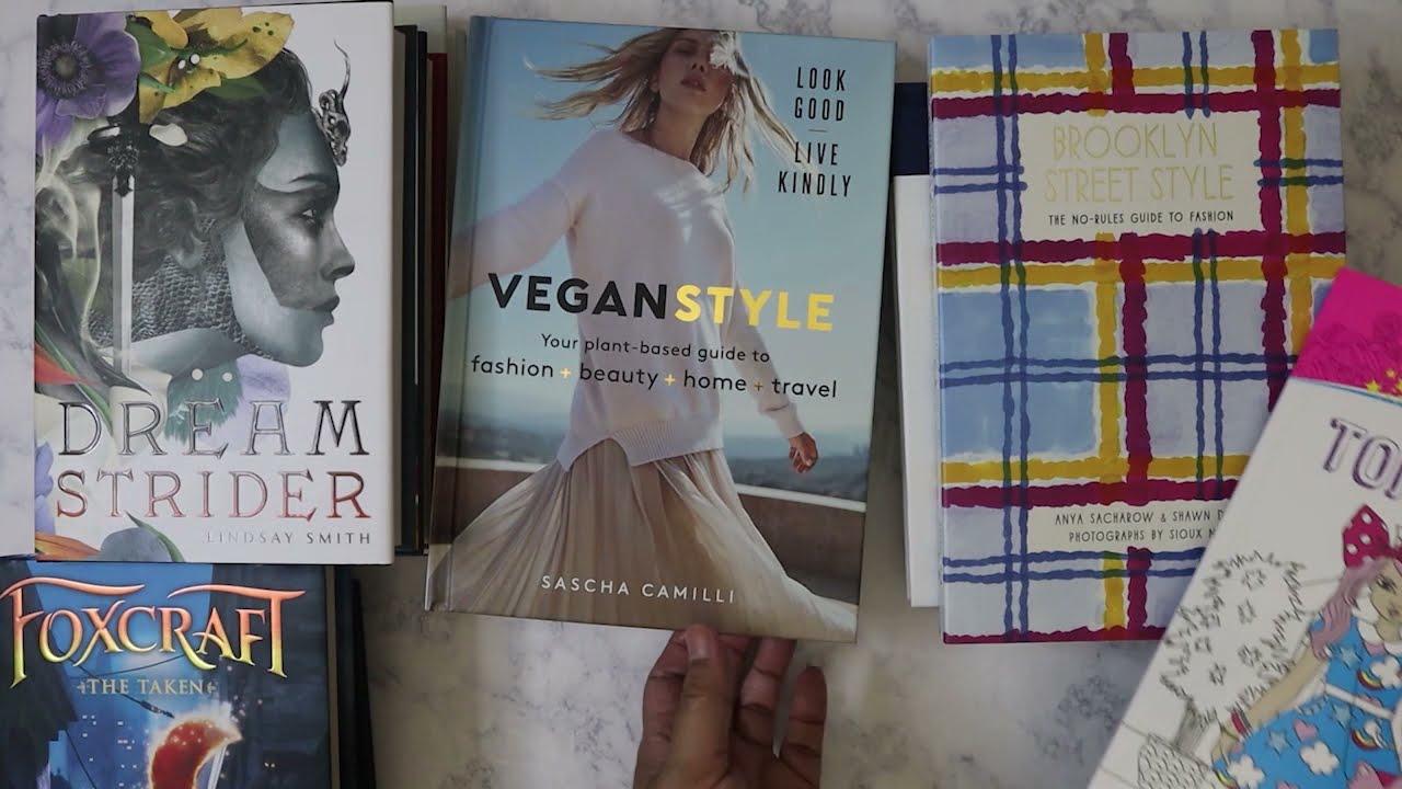 Dollar Tree: Book haul (May 2021)!