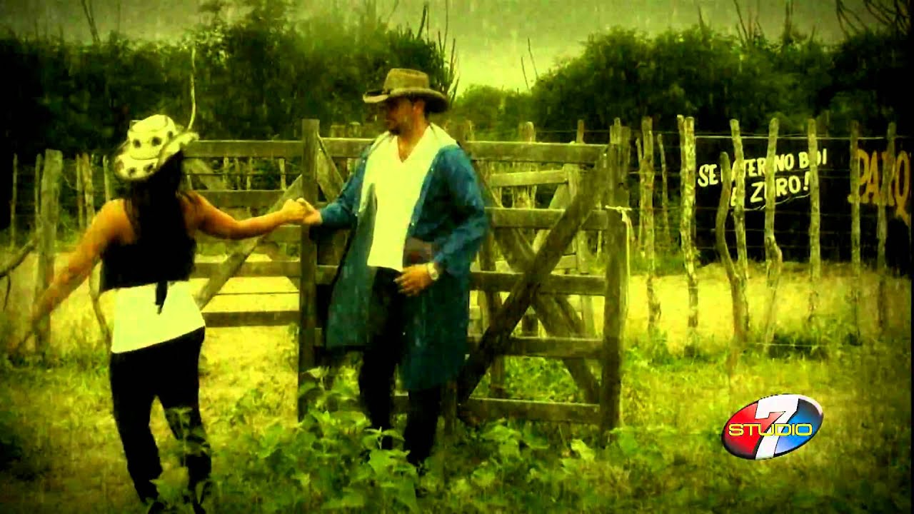 Moça da Capa. Weslley e Ygor.mpg