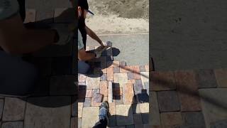 The laying of floor tiles in Greek country villas is full of ancient Greek style! #floordecor #short