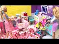 Barbie and Friend go shopping at the Baby Store!!