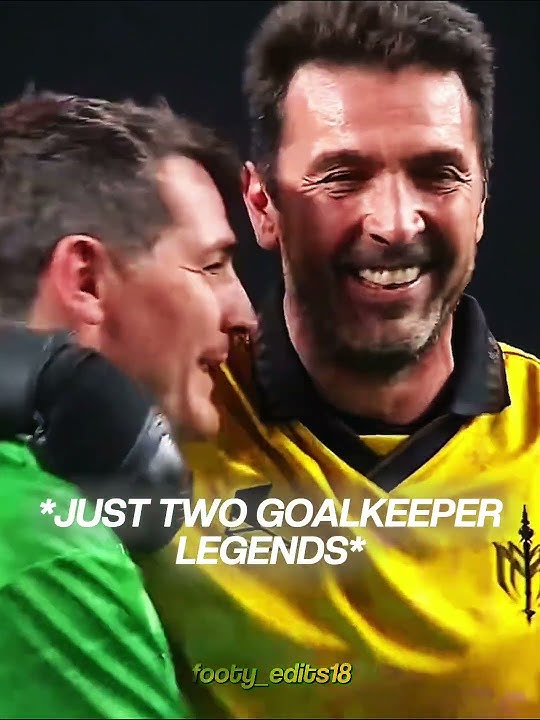 Two Goalkeeper Legends In One Frame ☠️🥶
