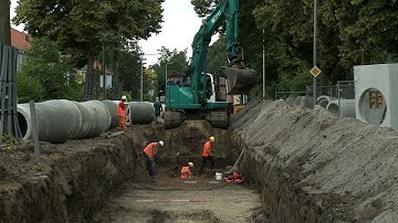 Archeologisch onderzoek Hoge Hondstraat Deventer: : "Zojuist hebben we een waterkuil gevonden"