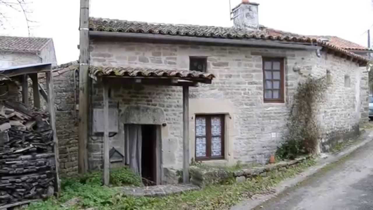 R4158 vendredi sur mer larme à gauche