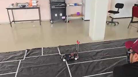 Aggressive PD Control with Real-Time Dynamic Gain Tuning for 1:10 Scale Autonomous Vehicle