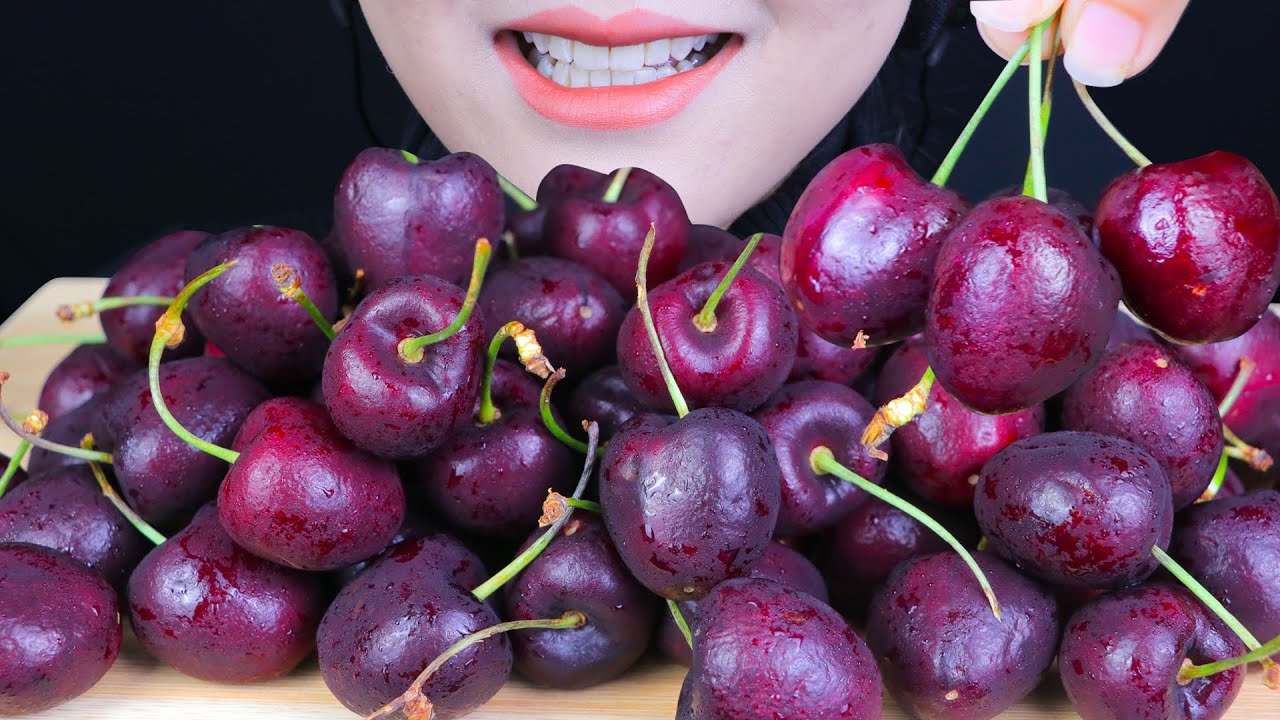 ASMR CHERRY FRUIT PLATTER (CRUNCHY EATING SOUNDS) | PAN-ASMR