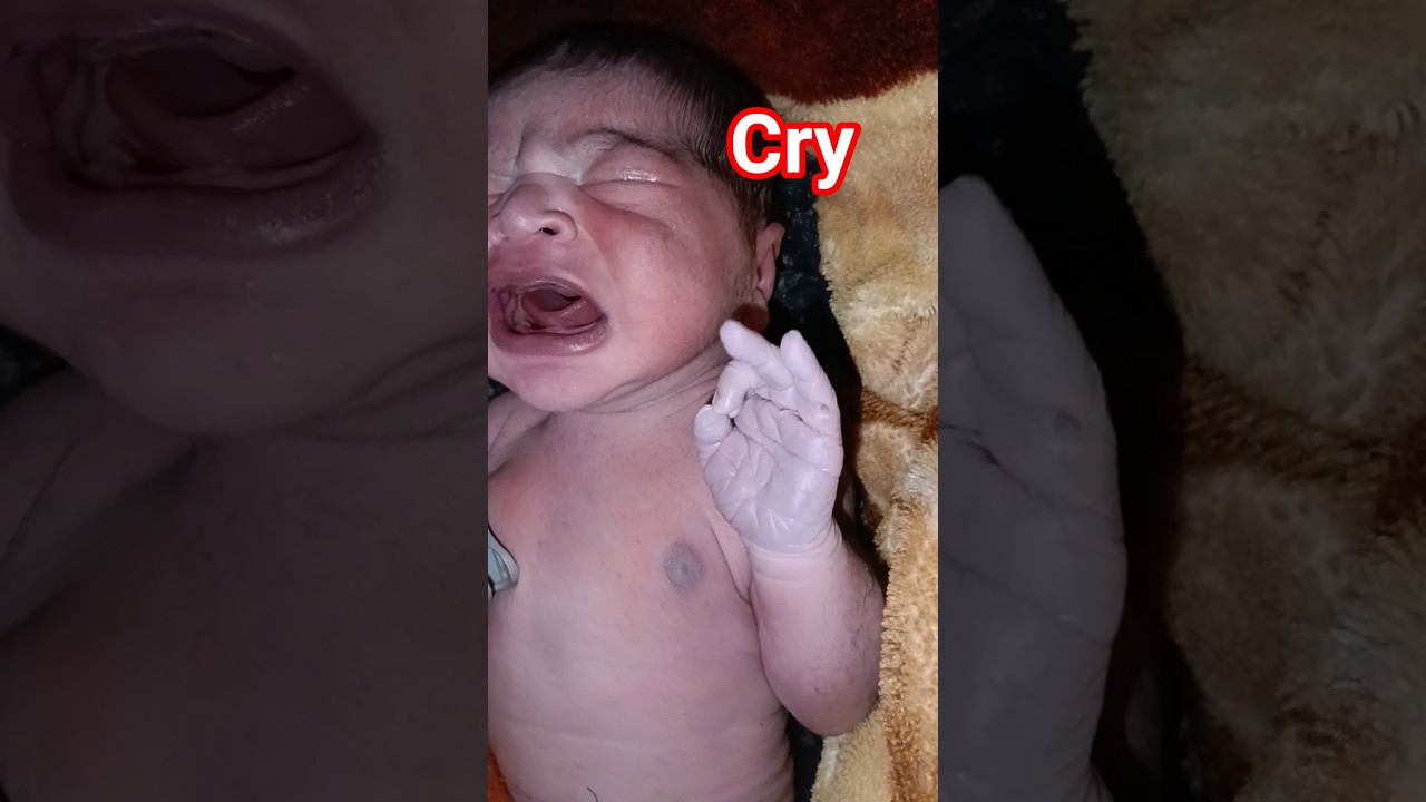 New born baby cry very Hard 