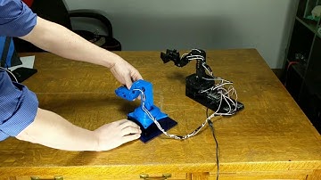 Voodoo motion capture control of a RobotGeek Snapper Arm