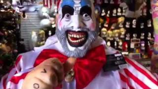 Screamers costumes captain Spaulding life size Halloween pr