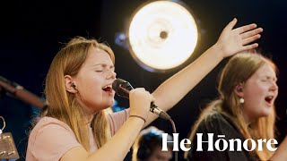 He Hōnore | Worship Moment | Grace Vineyard Music