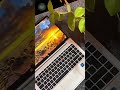 "رفيقك المثالي في رحلات الصيف.. نحافة وأداء بلا حدود! 🌊💻"