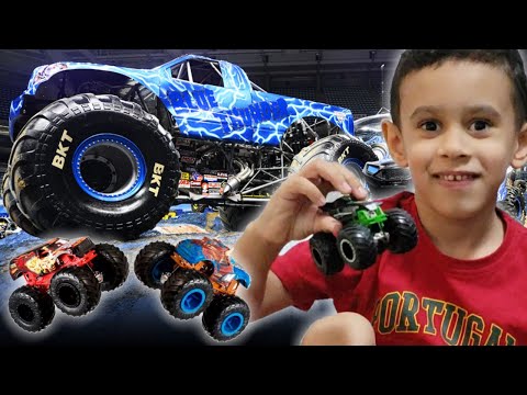 [RADICAL] MINHA COLEÇÃO DE CARRINHOS MONSTER TRUCK - HOT WHEELS | ZUCA E TUGA KIDS