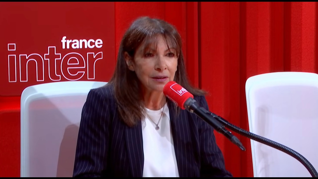 Présidentielle : Anne Hidalgo apporte son soutien à Raphaël Glucksmann pour la primaire de la gauche