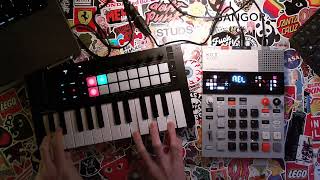 Arping on the Teenage Engineering KO2 and Novation Launchkey Mini 25 mk4