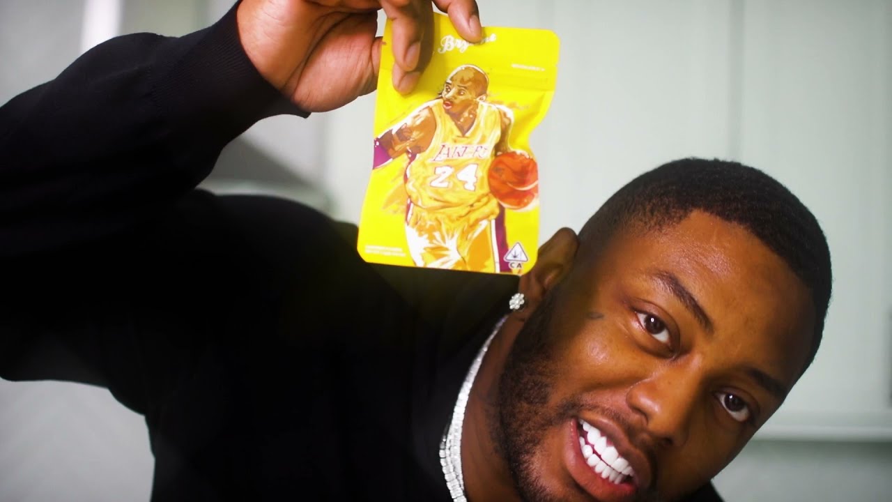 Off White by GK Leonitis