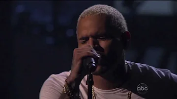 Chris Brown - All Back & Say It With Me (American Music Awards 2011)