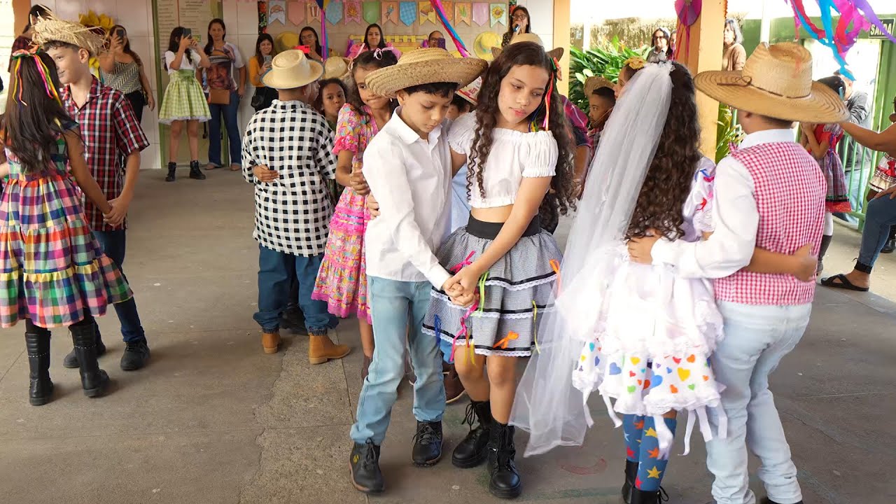 QUADRILHA 1º AO 4º ANO DO EPAMINONDAS RAMOS