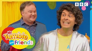 Justin Meets Andy and the Odd Socks! 🧦🎶 | Hide and Surprise | Justin's House | Mr Tumble and Friends