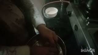 Gujarati Femous Dish Besan Ke Theple Bhandar Ghrey