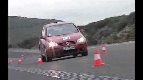 Tyre dry braking test | TÜV SÜD