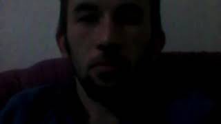 Her kapıdan kovuldum dargınım bu hayata sevdiğim Seni çok seviyorum