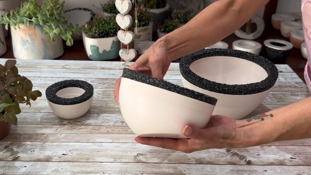 Molde de Acrílico X Molde de Plástico com ARGAMASSA AC3 BRANCA + RESIN STONE | Peças de Cimento