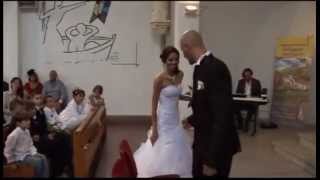 HAPPY VOICES "Hallelujah"  entrée des mariés à l'église chantée en live chords