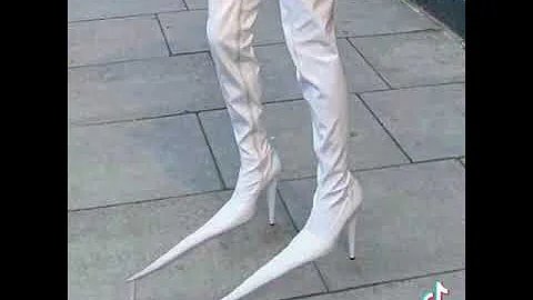 Send this to your friend to make uncomfortable...