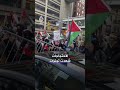 احتجاج أمام كنيس في نيويورك رفضا لفعالية عقارية، قال المحتجون إنها تروج لبيع أراض فلسطينية