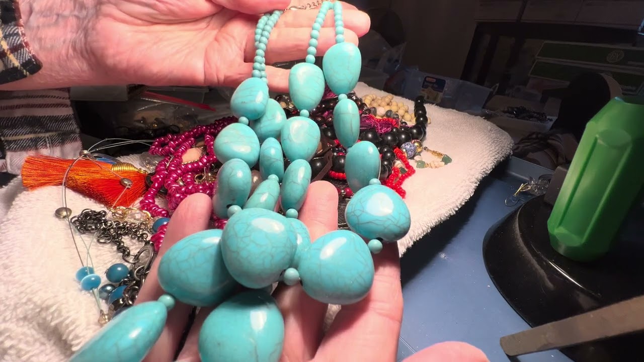 Бум! Барочные жемчужины, разноцветные украшения из камня, стекла и пластика, распродажа ювелирных...