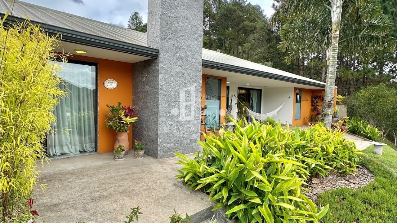 ⚜️VENDIDA⚜️Casa de alto padrão com 04 suítes, à venda no GREEN VALLEY, em Teresópolis Rj!