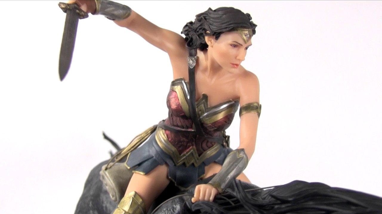 comics marvel Wonder Woman Movie Statue
