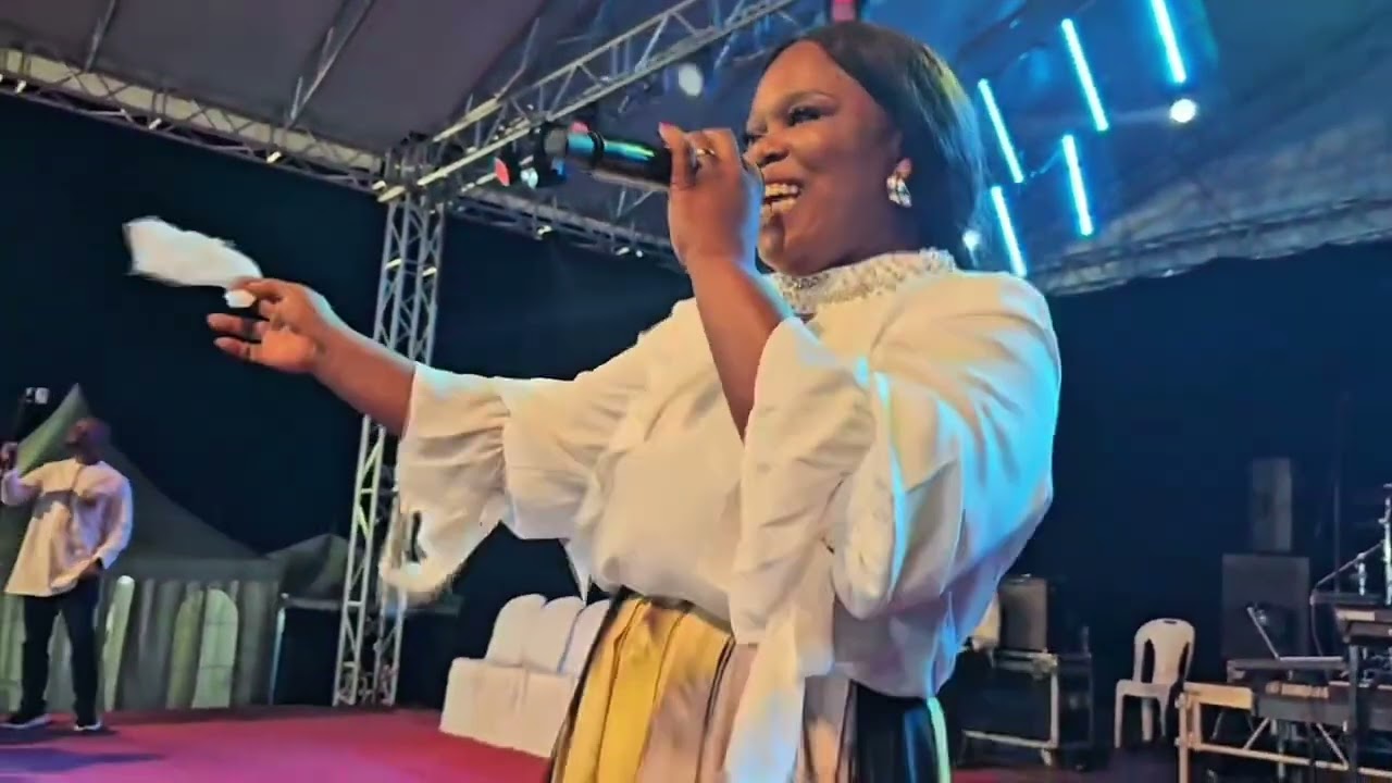 LOUANGE PROPHETIQUE À BOUAKÉ TOUR 931