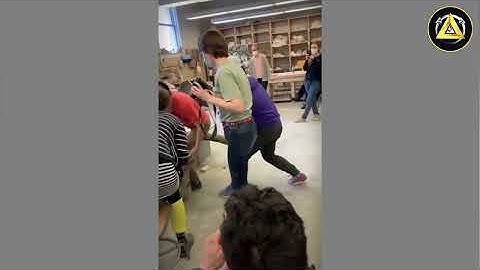 Camera vô tình ghi lại 25 khoảnh khắc sai lầm khó đỡ và hài hước nhất trong cuộc sống