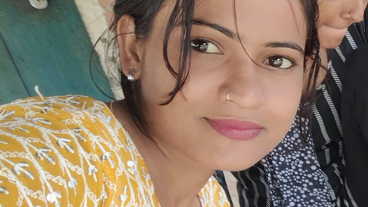 my hichki Blog video raat ke 1: 30 😂😂