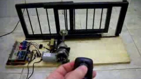 Maquete de Portão de Garagem com Controle Remoto Utilizando Arduino