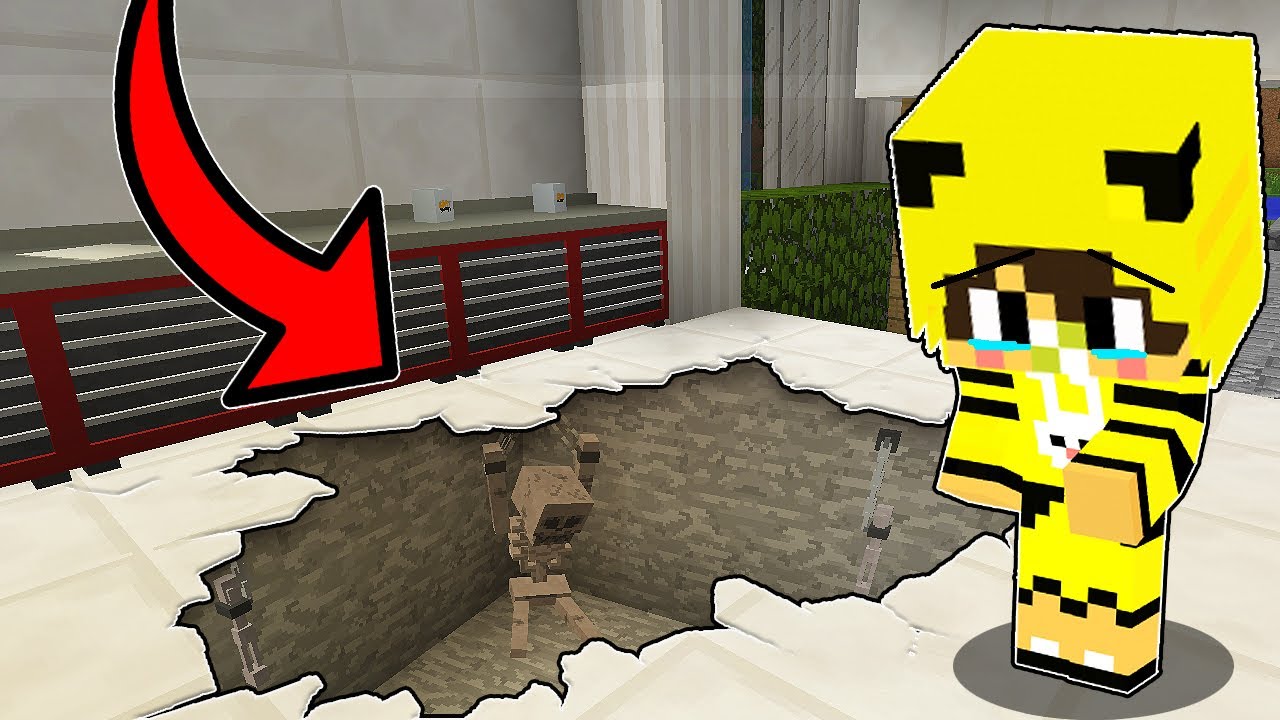 EZT TALÁLTAM A GARÁZS ALATT A MINECRAFT-BAN! 😱